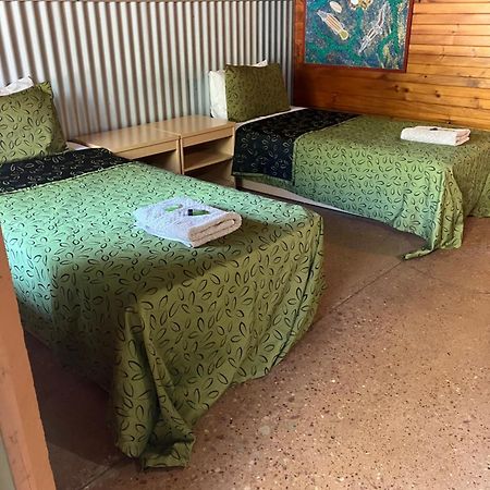 Territory Manor Motel & Caravan Park Mataranka 외부 사진